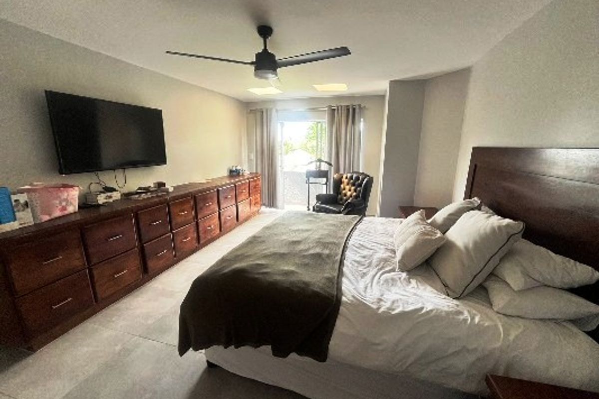 ELEGANT & EXCITING - Photo 4