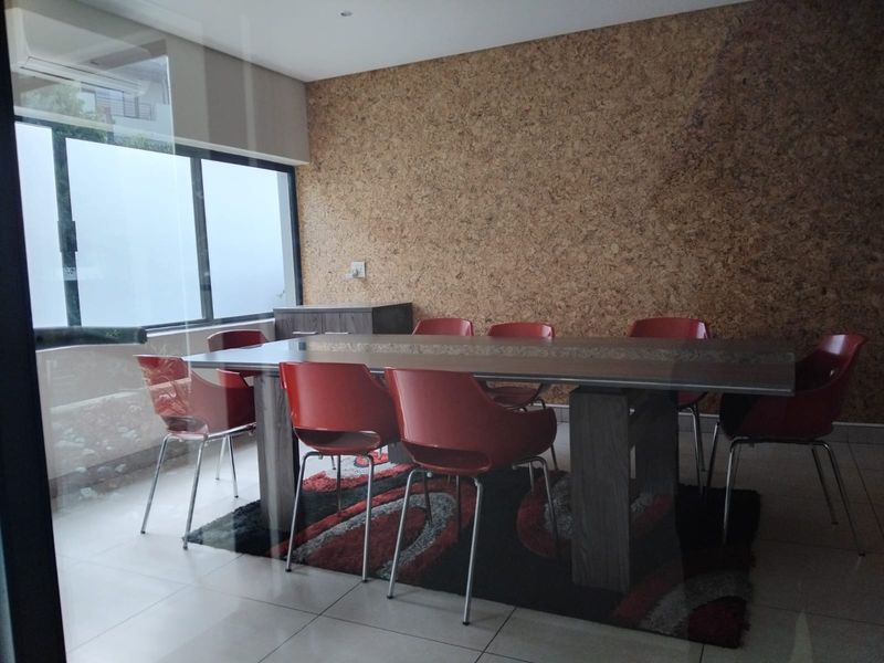 Modern 2-Bedroom Apartment in a Secure Lifestyle Estate Next to Dainfern Square Shopping Centre - Photo 7