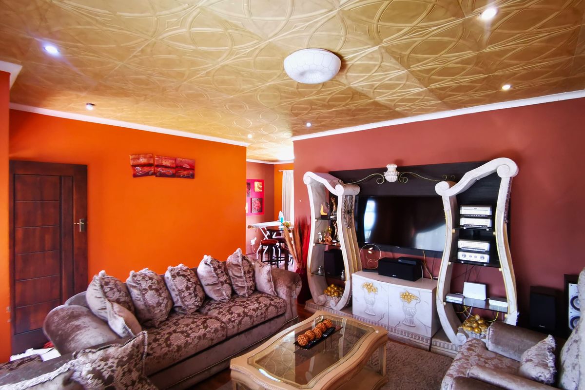 Prime 3 Bed Terenure Home with Borehole and Rental Income - Photo 4