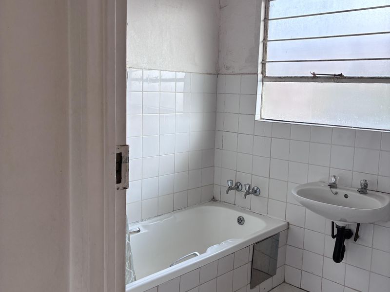 A Spacious Apartment for Sale Silkwood in Vorna Valley - Photo 8