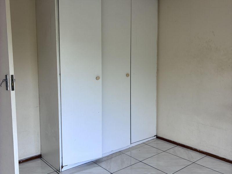 A Spacious Apartment for Sale Silkwood in Vorna Valley - Photo 4