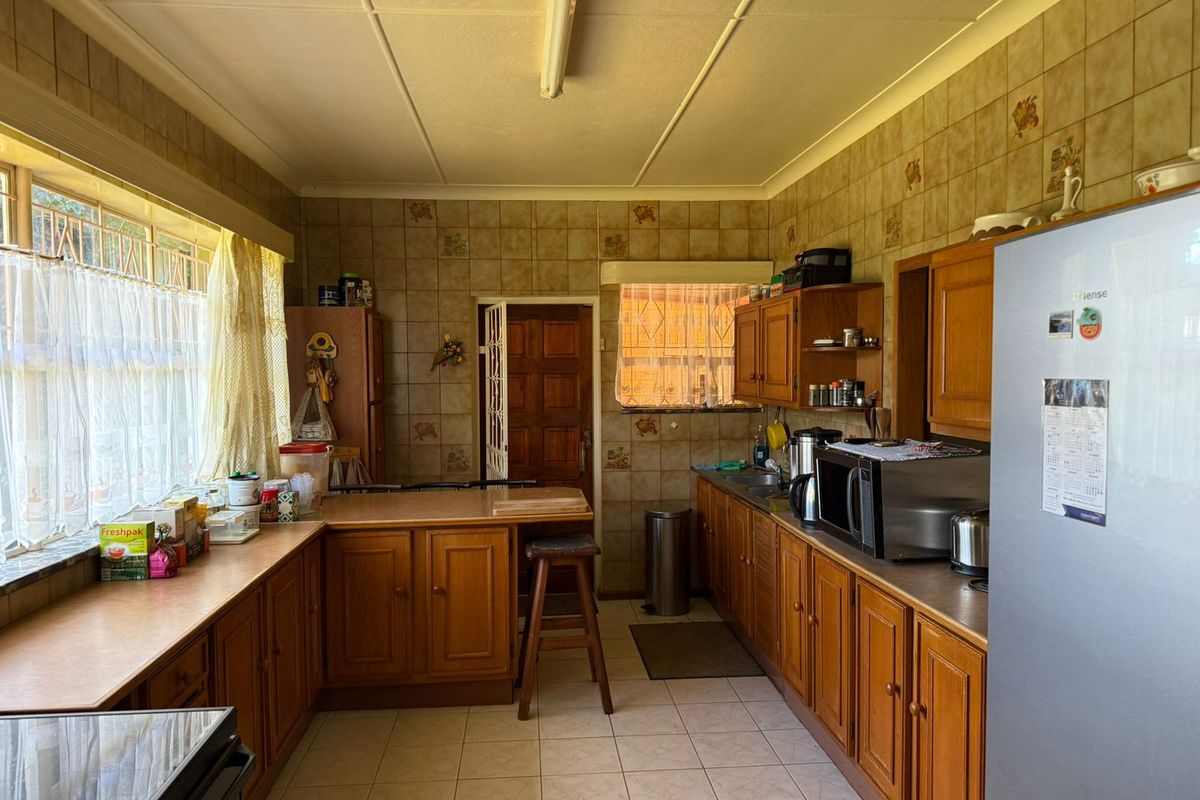 Spacious Horison Family Home with 4 Bedrooms, 3 Bathrooms and Ample Parking - Photo 5