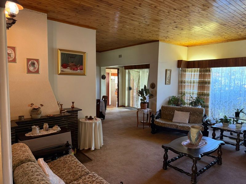 Spacious Horison Family Home with 4 Bedrooms, 3 Bathrooms and Ample Parking - Photo 8