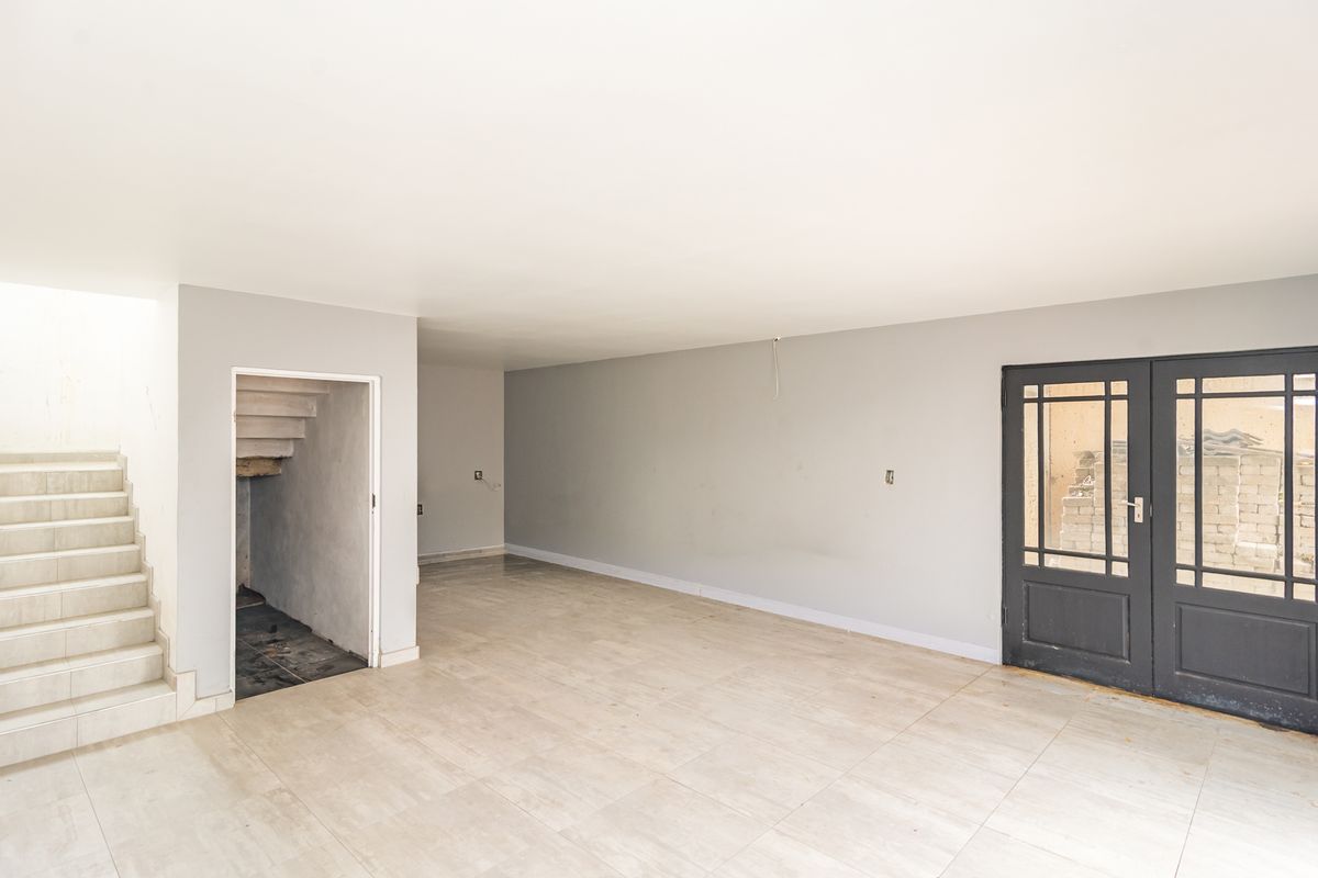 3 bedroom Freehold home in Northwold, Randburg. - Photo 3