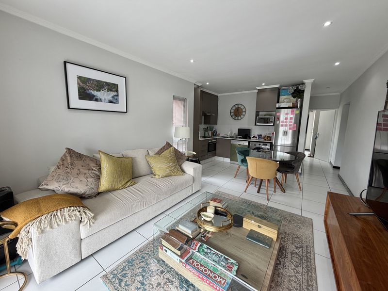 1-bed apartment in Laguna, Barbeque Downs, Midrand—modern living awaits! - Photo 3