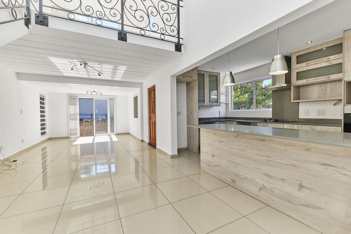 3-bedroom house to let in Barbeque Downs, Midrand—perfect for families seeking comfort! - Photo 2