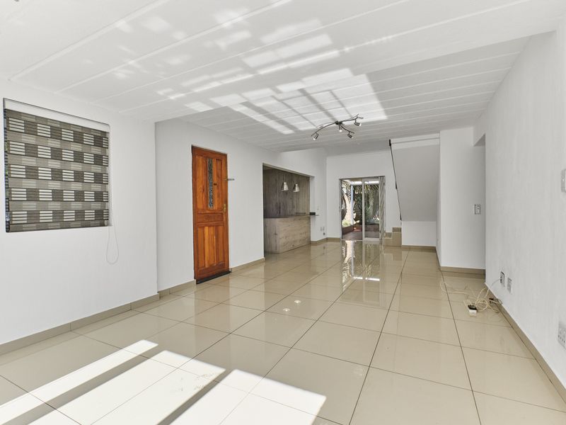 3-bedroom house to let in Barbeque Downs, Midrand—perfect for families seeking comfort! - Photo 6