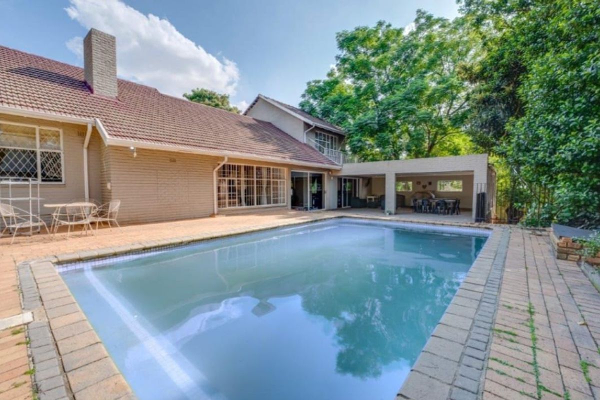 Your dream home: Stunning 4-bedroom house for sale in the desirable Savoy Estate, Johannes - Photo 5