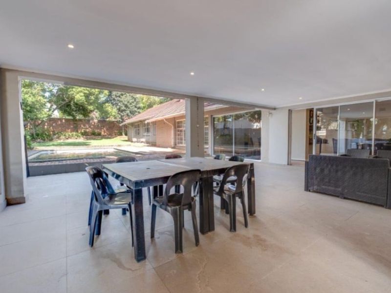 Your dream home: Stunning 4-bedroom house for sale in the desirable Savoy Estate, Johannes - Photo 9