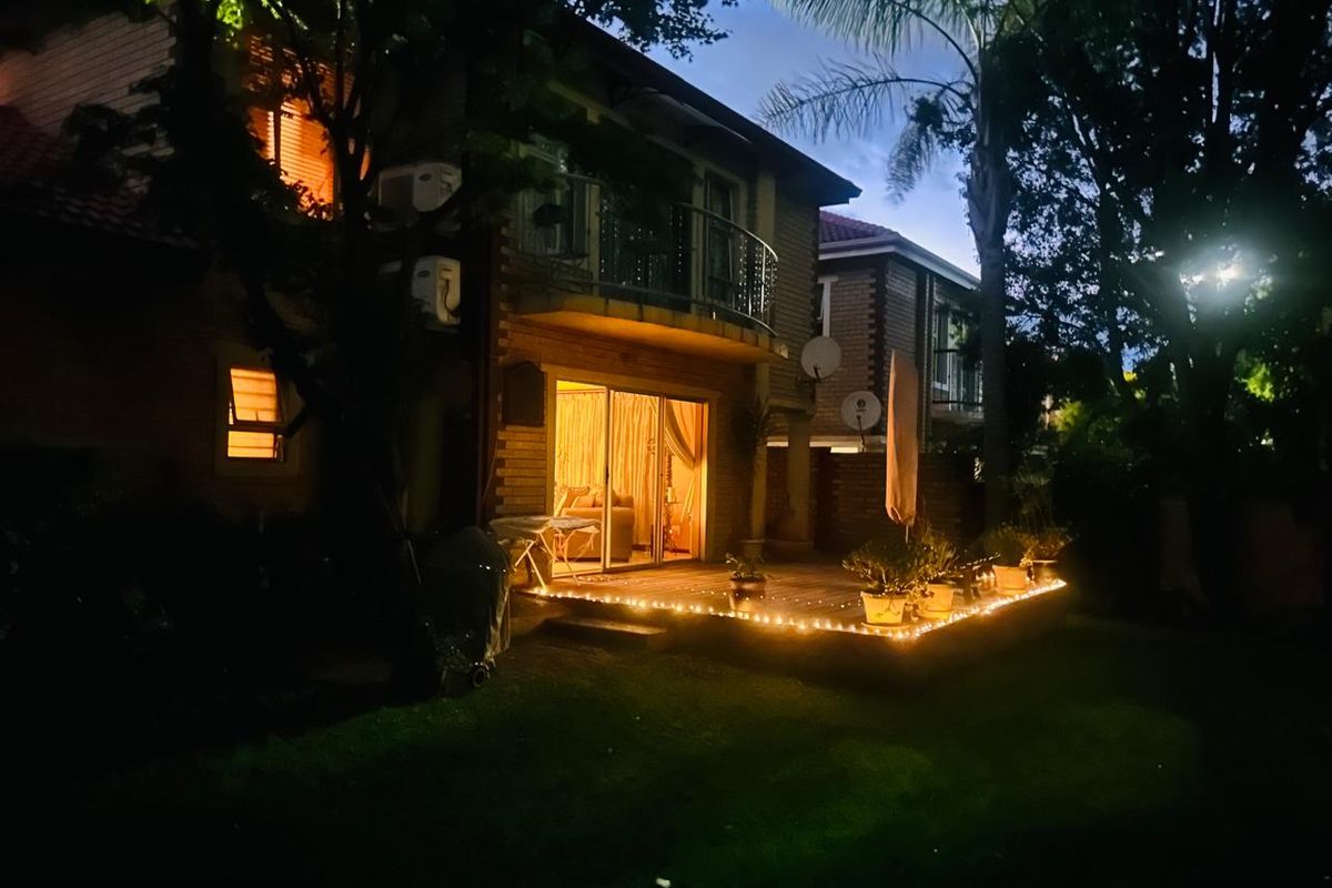 Elegant Double-Storey! - Photo 2