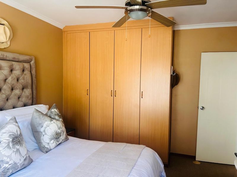 Elegant Double-Storey! - Photo 8