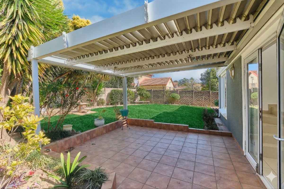 3-bedroom house for sale in Barbeque Downs, Midrand—perfect for families seeking community - Photo 3