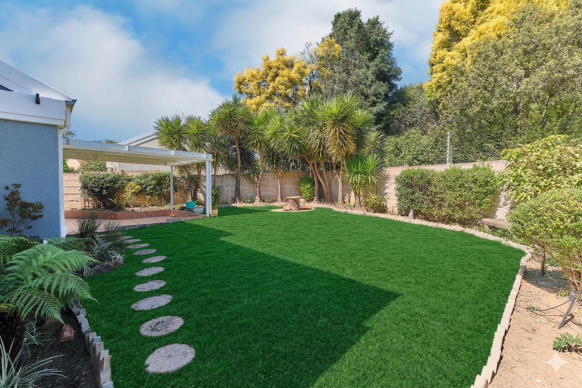 3-bedroom house for sale in Barbeque Downs, Midrand—perfect for families seeking community - Photo 2