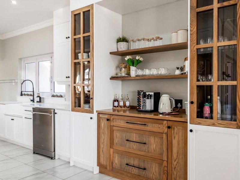 LUXURY FAMILY HOME WITH FLATLET - Photo 9