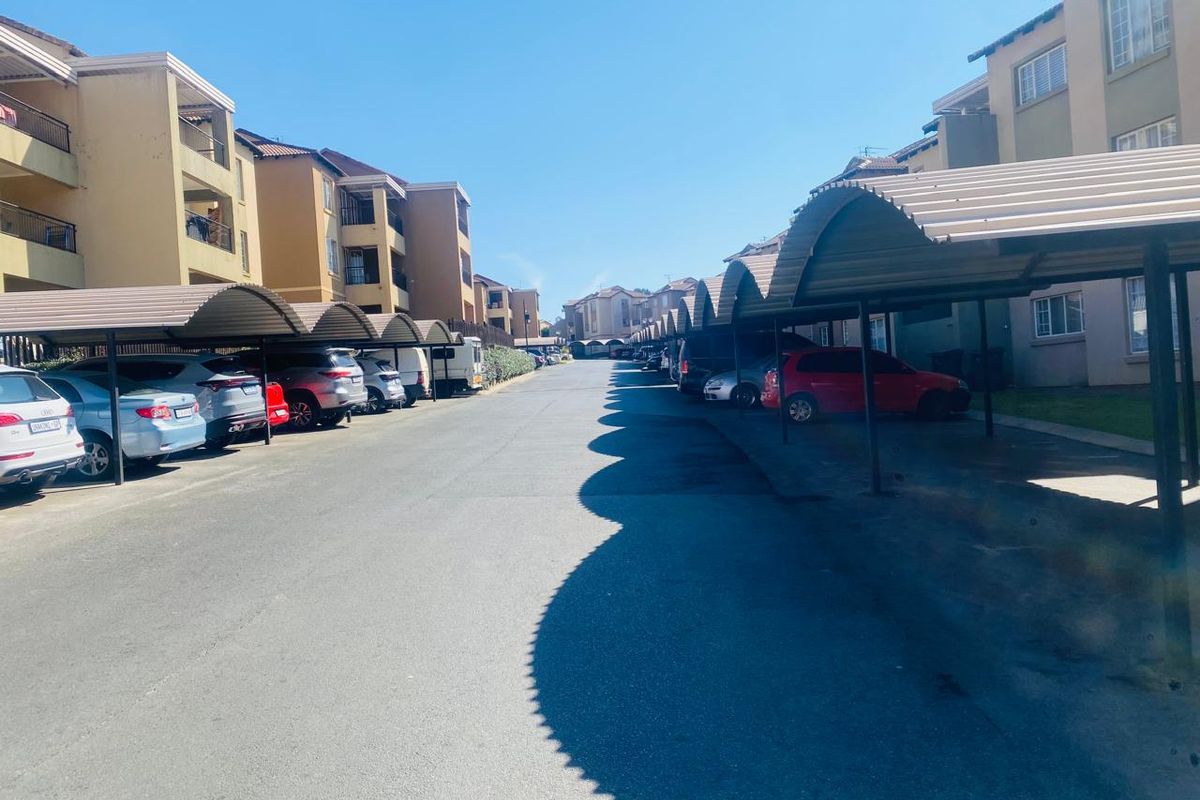 Modern 2-Bedroom Apartment at Sparrow Gate: Your Southern Oasis - Photo 3