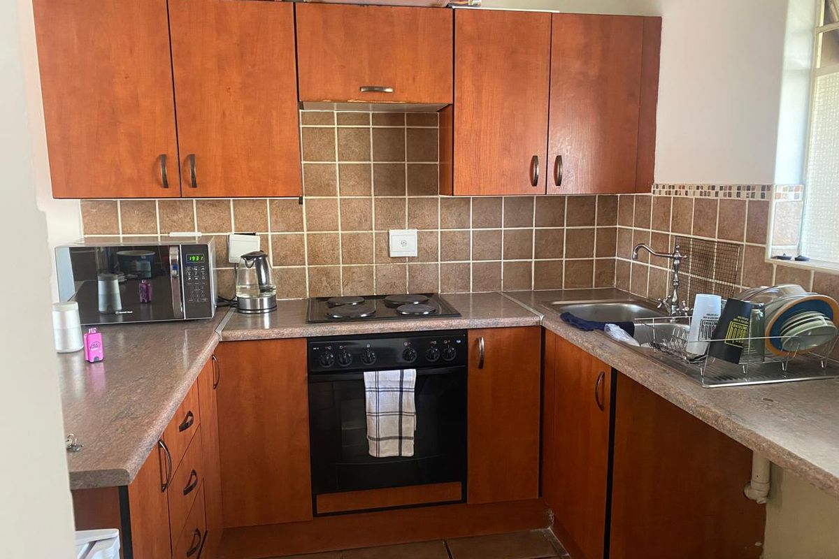 Modern 2-Bedroom Apartment at Sparrow Gate: Your Southern Oasis - Photo 5