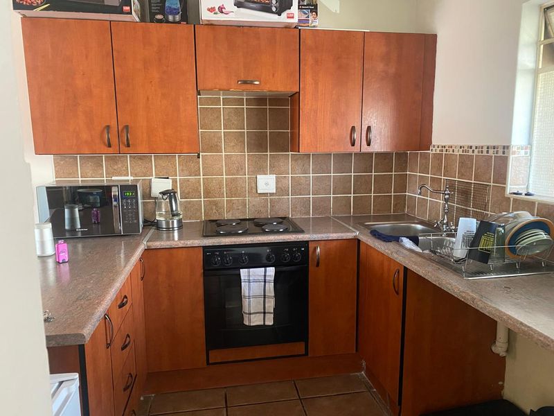 Modern 2-Bedroom Apartment at Sparrow Gate: Your Southern Oasis - Photo 5