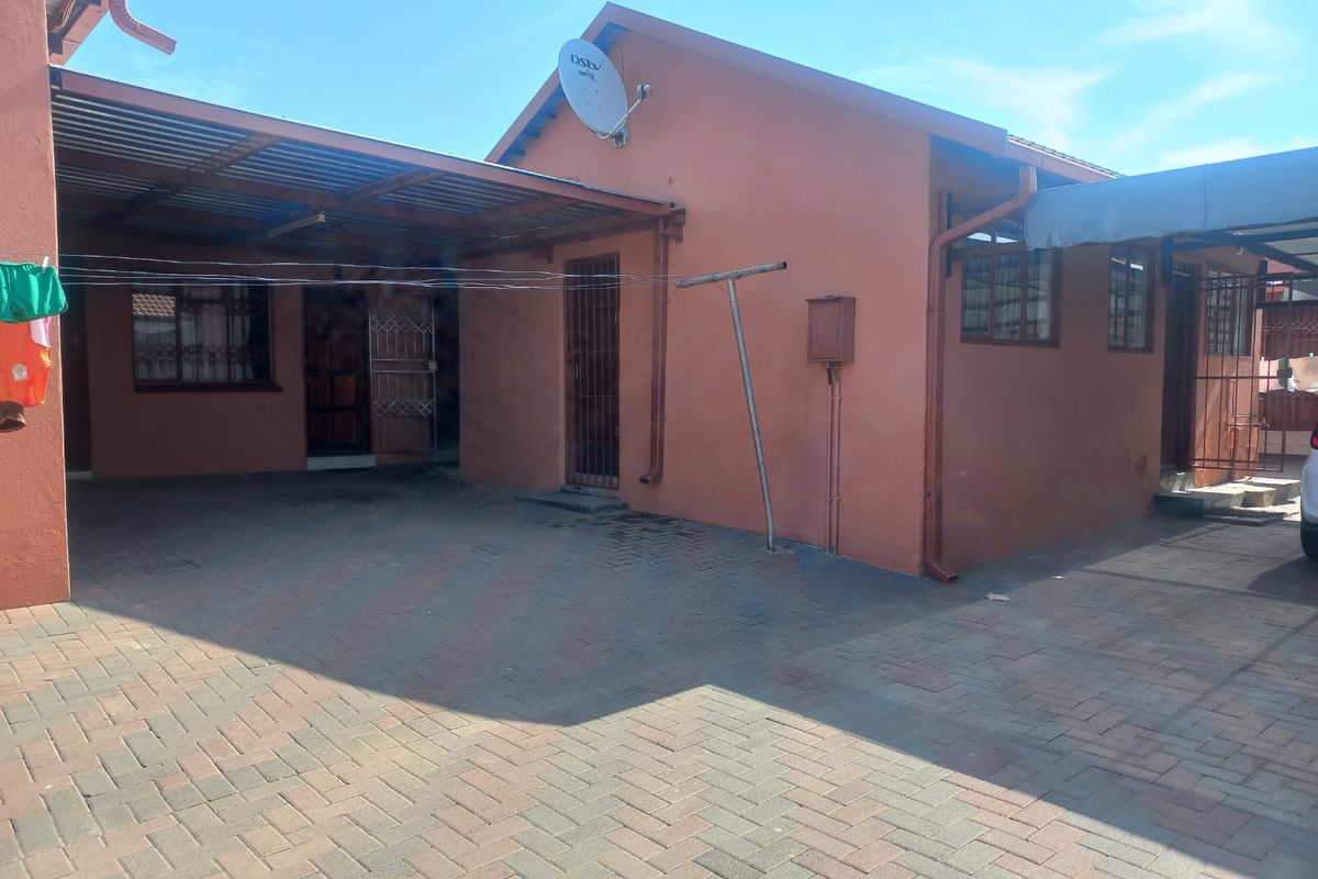 Income-Boosting Gem in Soshanguve GG! Unlock the power of property investment. - Photo 2