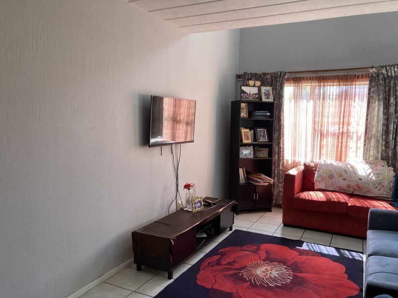 A cosy spacious North facing apartment for Sale - Photo 7