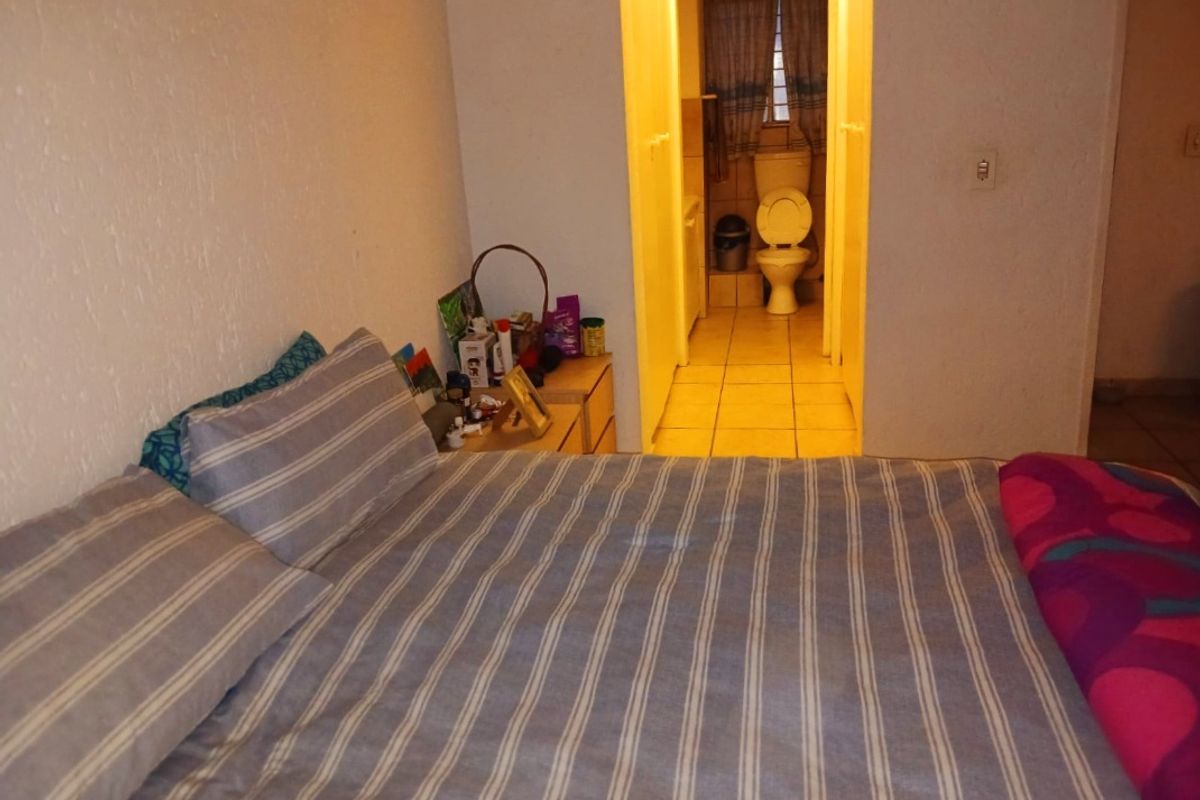 1 BEDROOMED EN-SUITE SECURE APARTMENT WITH PANORAMIC VIEWS - Photo 5