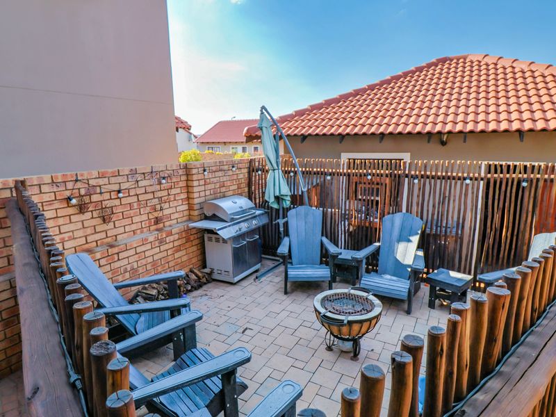 Perfect Property! Awesome Price!! - Photo 10