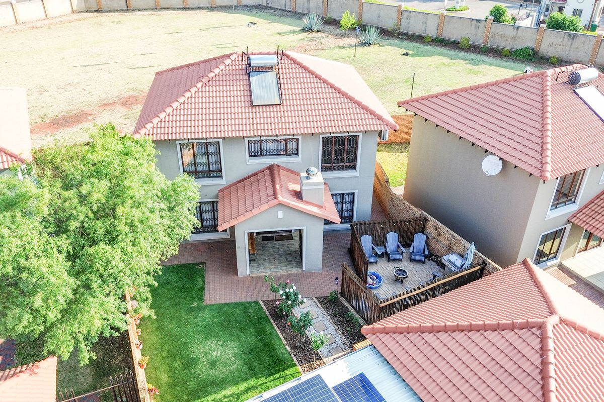 Perfect Property! Awesome Price!! - Photo 4