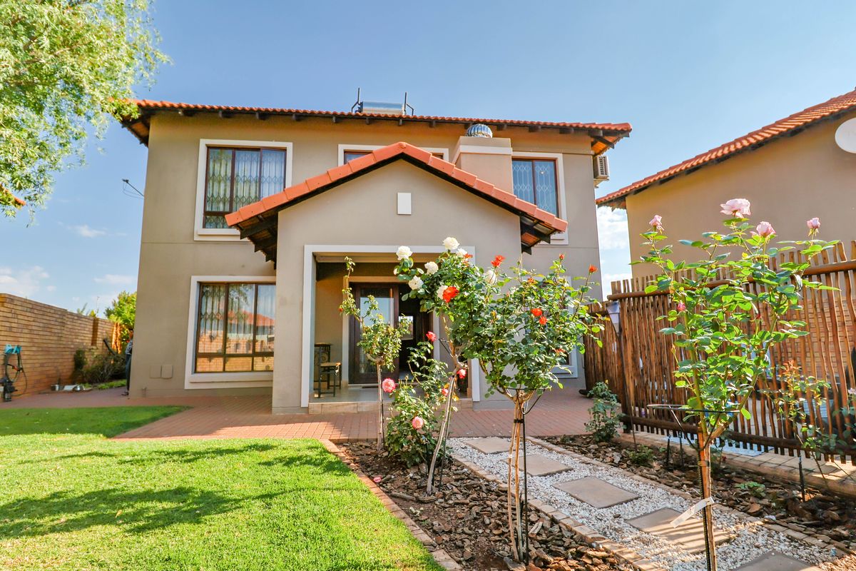 Perfect Property! Awesome Price!! - Photo 3