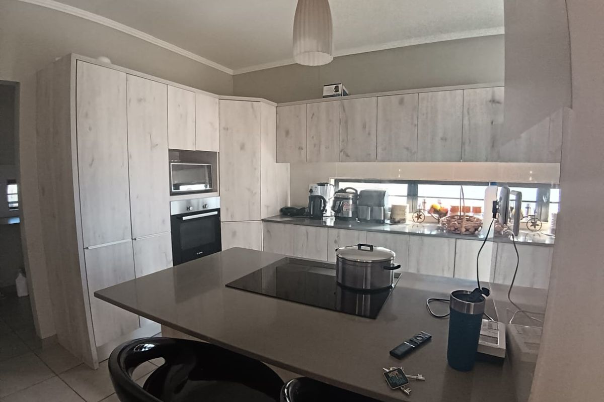 Stunning 3-bedroom freestanding home in Amberfield City, Centurion—your dream home awaits! - Photo 4