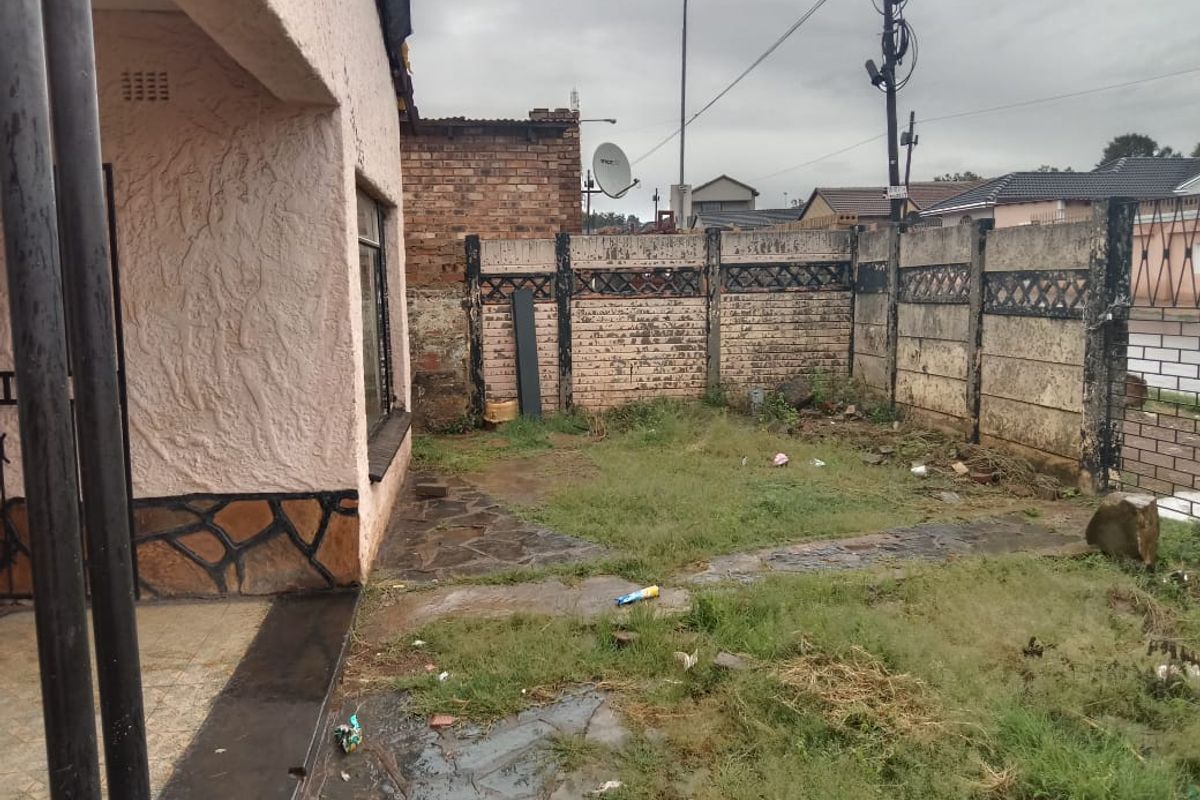 House for Sale in Dhlamini - Photo 4