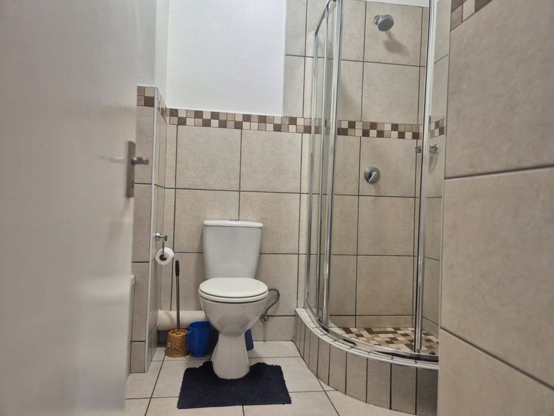 Modern 2-bedroom Garden Unit for Sale In safe Secure Complex- Barbeque Downs - Photo 10