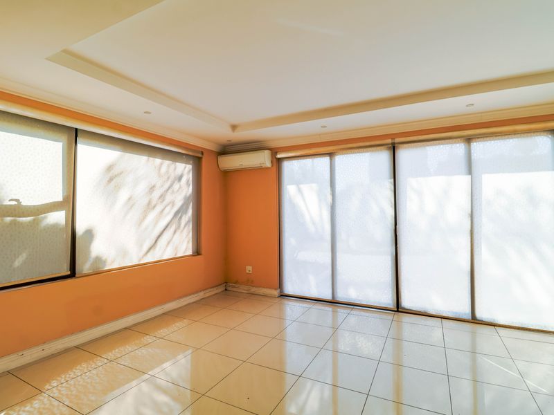 An Executive Duplex Residence, perfectly designed for officials and high-profile individual - Photo 10