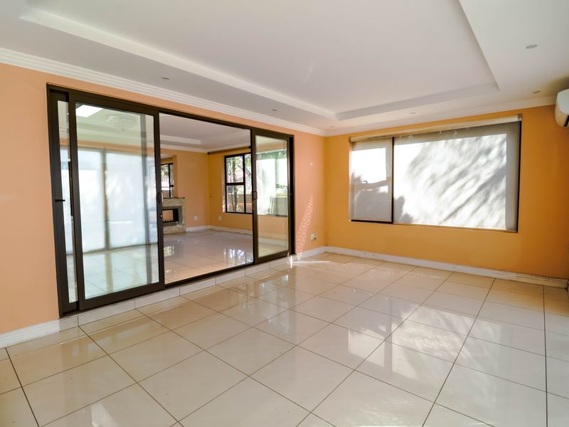 An Executive Duplex Residence, perfectly designed for officials and high-profile individual - Photo 9