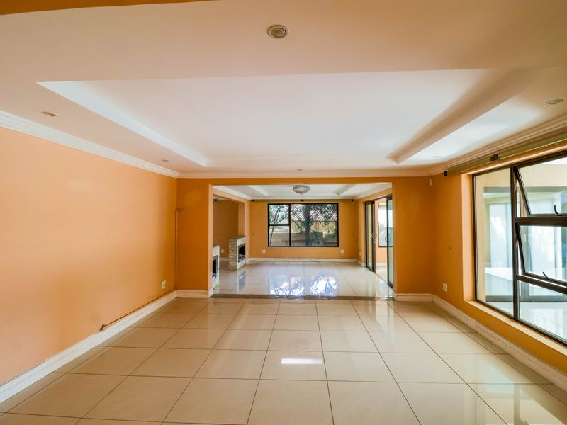 An Executive Duplex Residence, perfectly designed for officials and high-profile individual - Photo 4