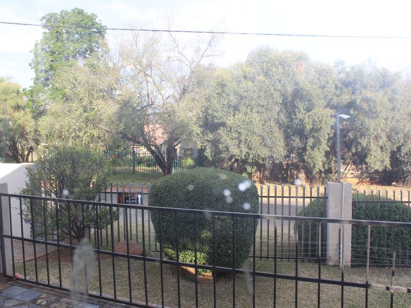 Stunning Double-Storey Family Home | Schoemansville - Photo 4