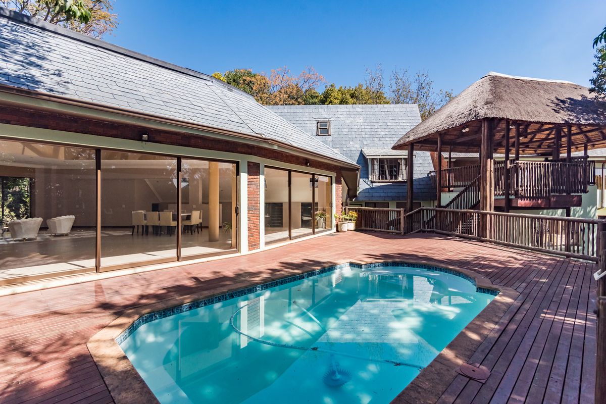 PALATIAL 10 BEDROOMED EN-SUITE RESIDENCE IN BOOMED OFF ENCLOSURE IDEAL FOR AIR B&B OR GUESTHOUSE - Photo 4