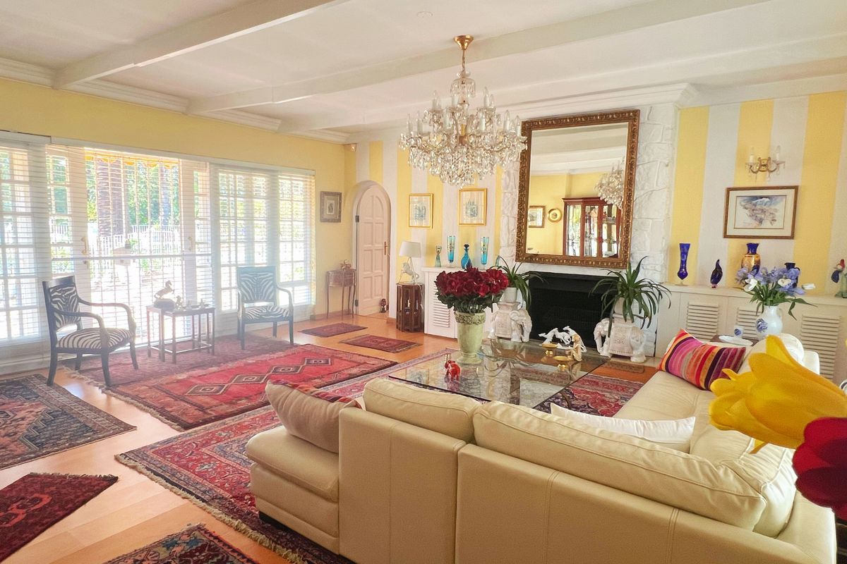 4 Bedroom Family Home + Two Self‐Contained Cottages - Photo 4