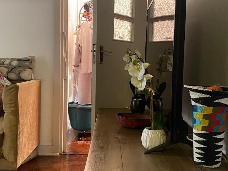 Own a Piece of History: Iconic Ansteys Building - A High-Yield Investment Opportunity in Joburg's CB - Photo 8