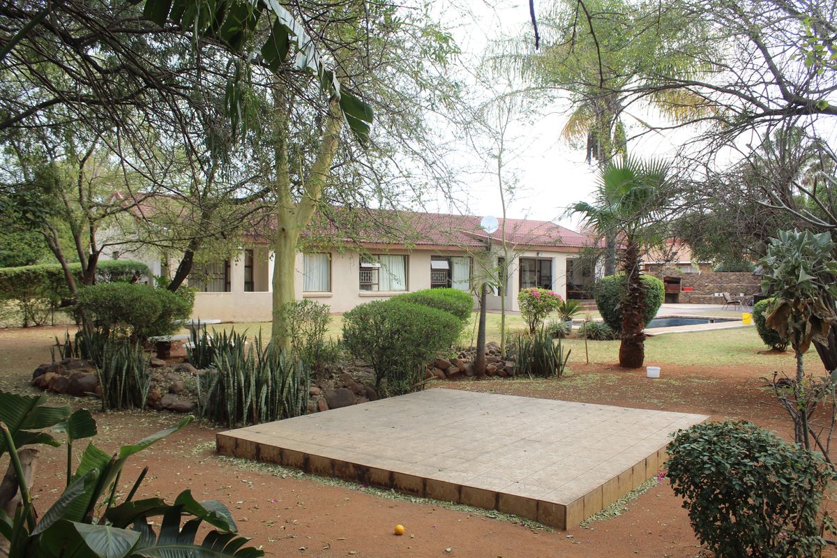 A Family Haven in Mooinooi - Photo 5