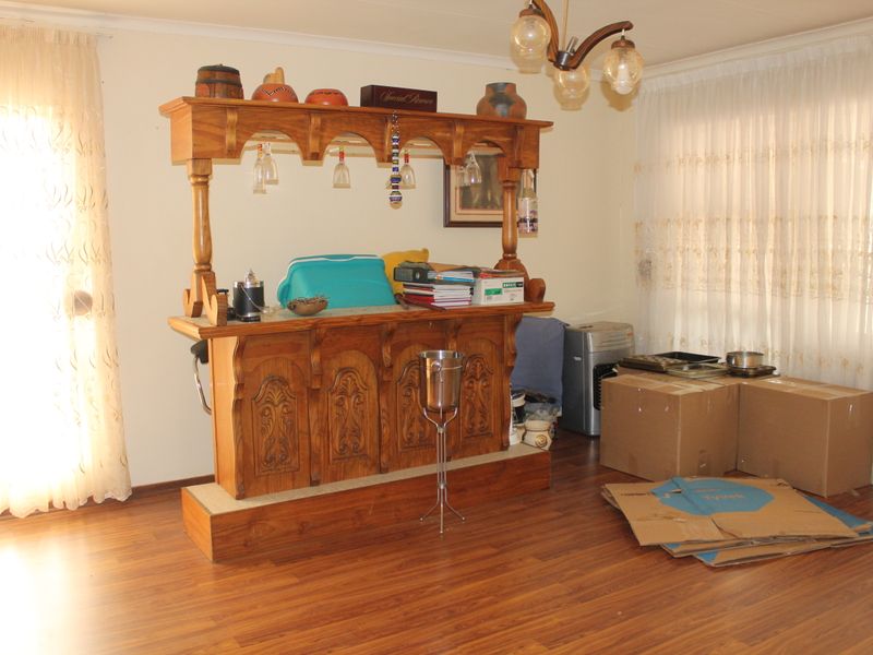 A Family Haven in Mooinooi - Photo 10