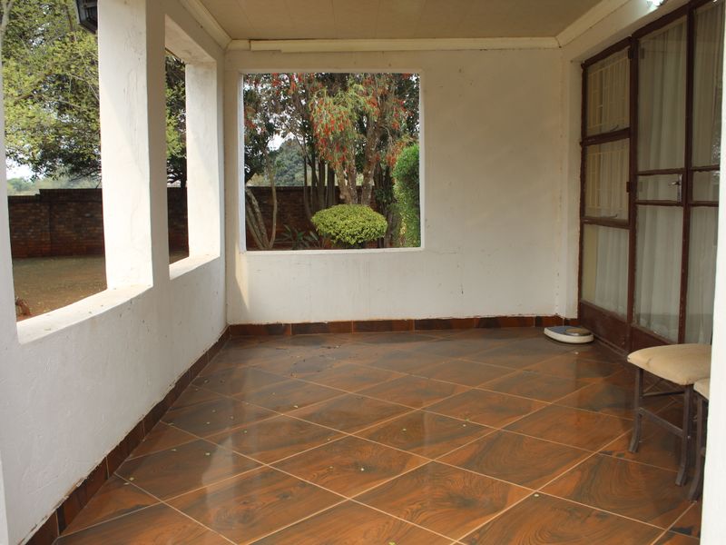 A Family Haven in Mooinooi - Photo 7