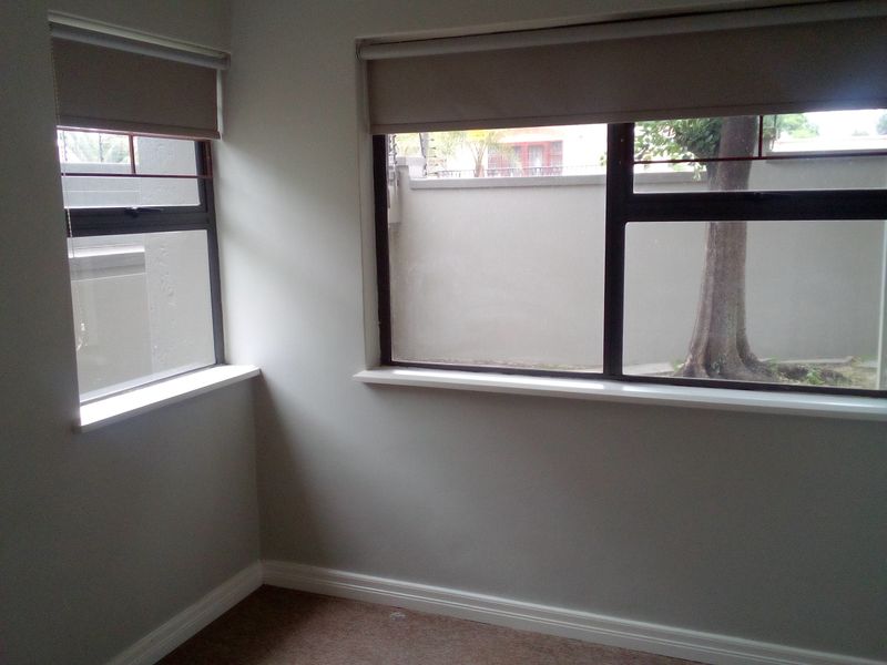 Edenburg 2 bedroom 2 bathroom for Sale - Photo 7