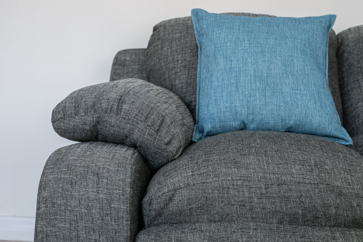 2 Bedroom Furnished Apartment To Let in Morningside, Sandton - Photo 4