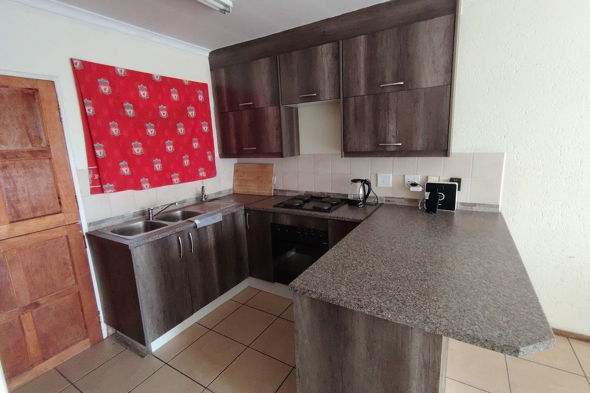 Perfect for modern living and comfort! - Photo 3