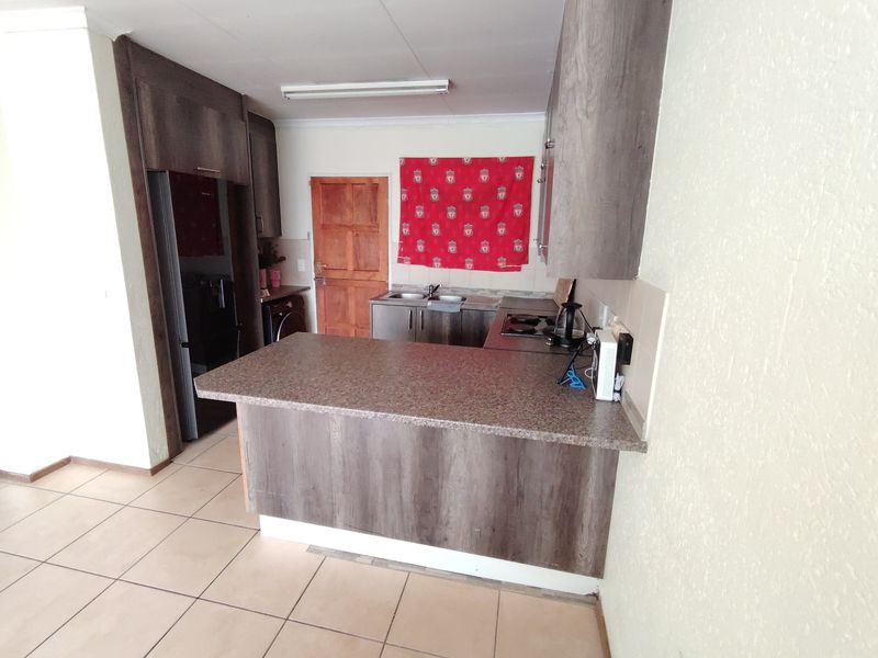 Perfect for modern living and comfort! - Photo 5