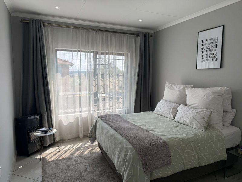 Modern 2 bedroom apartment with Balcony, Florida, Johannesburg west - Photo 10