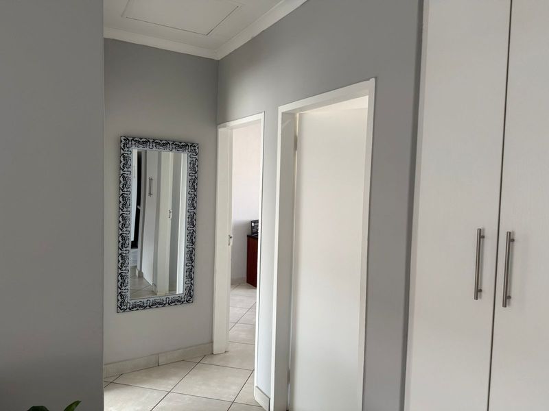 Modern 2 bedroom apartment with Balcony, Florida, Johannesburg west - Photo 9