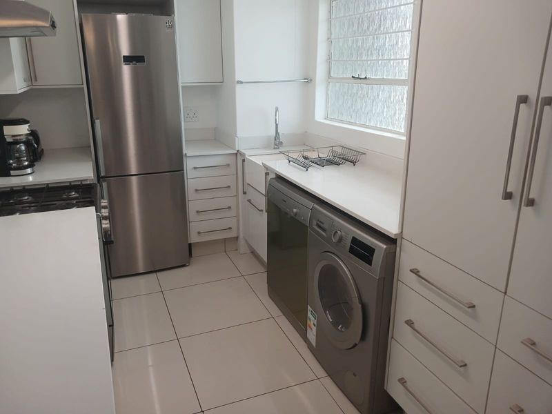 North Facing two bedroom, two bathroom furnished apartment - Photo 5
