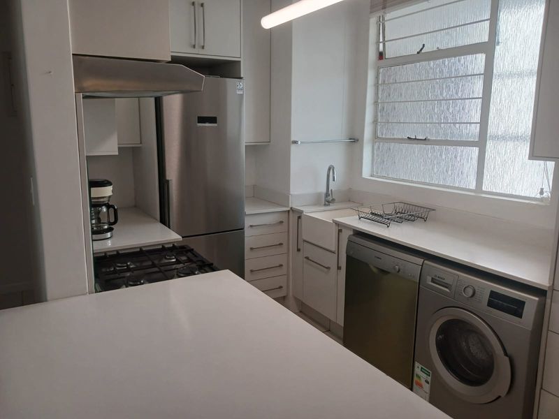 North Facing two bedroom, two bathroom furnished apartment - Photo 4