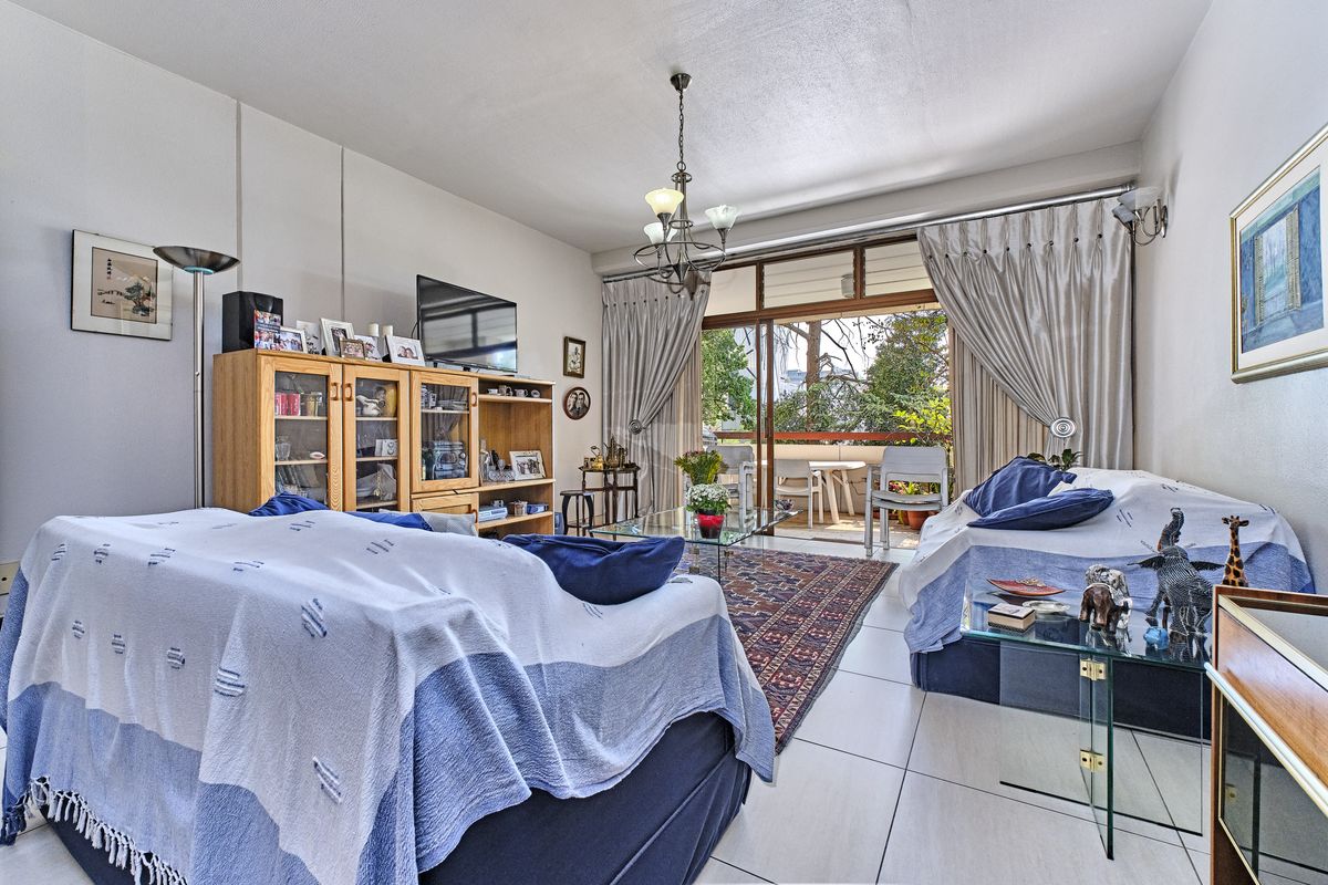 Lovely 2 Bedroom 2 Bathroom Apartment in Melrose - Photo 5