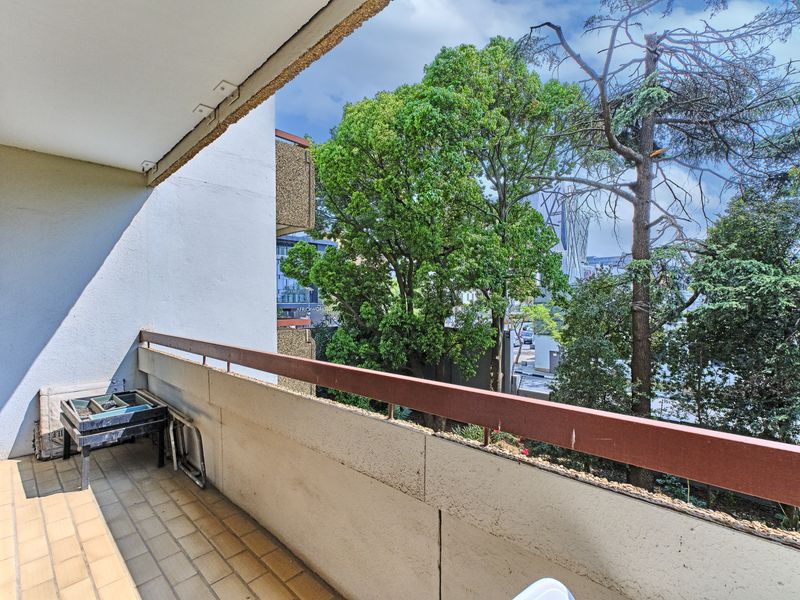 Lovely 2 Bedroom 2 Bathroom Apartment in Melrose - Photo 6